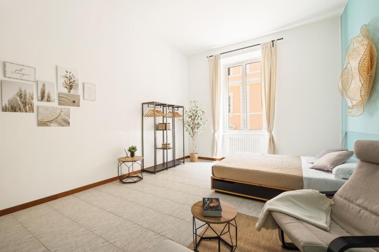Imperial Nazionale Apartment Rome Bagian luar foto